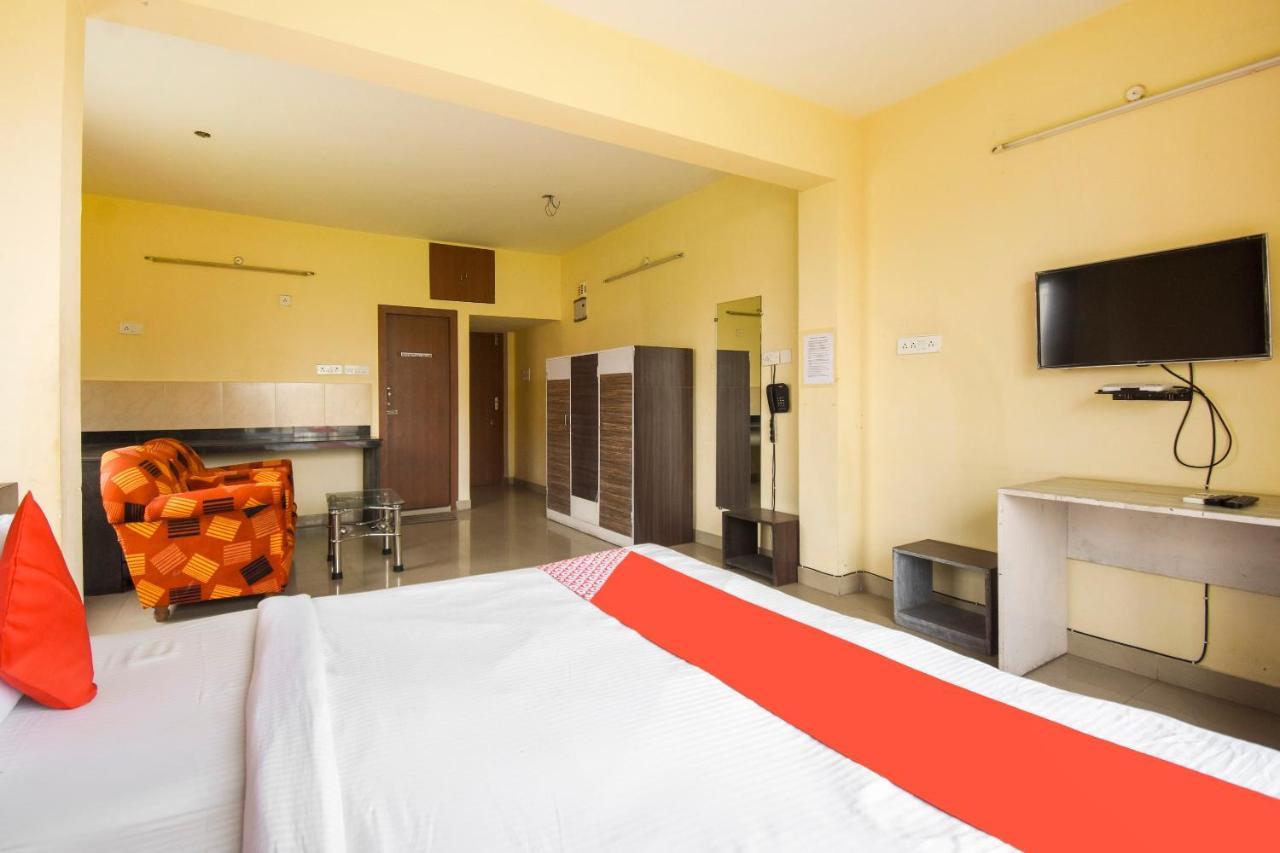 Oyo 8125 Orchid Inn Калькутта Экстерьер фото