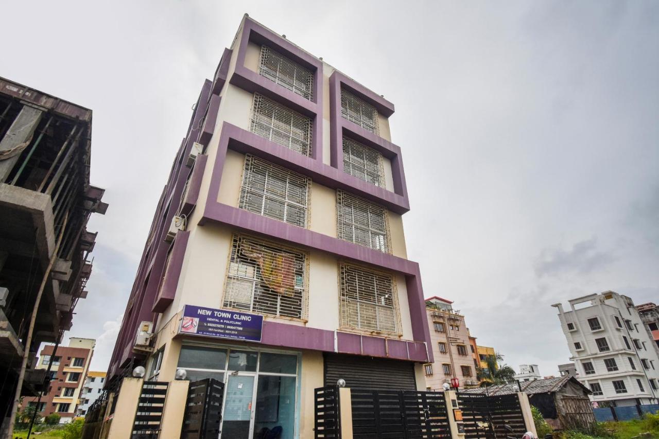 Oyo 8125 Orchid Inn Калькутта Экстерьер фото
